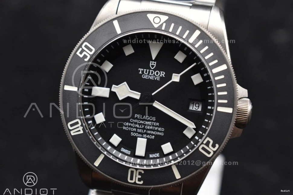 1:1 on Black Titanium Titanium Ceramic Black Dial Best Edition XF Pelagos A2824 Bracelet 0215